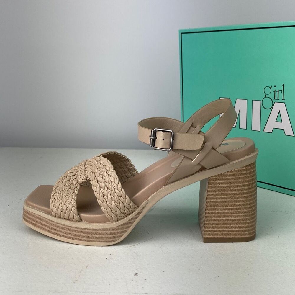 MIA Geraldine Chunky Strap Buckle Heels  Sandals Women’s Size 8.5 NEW
